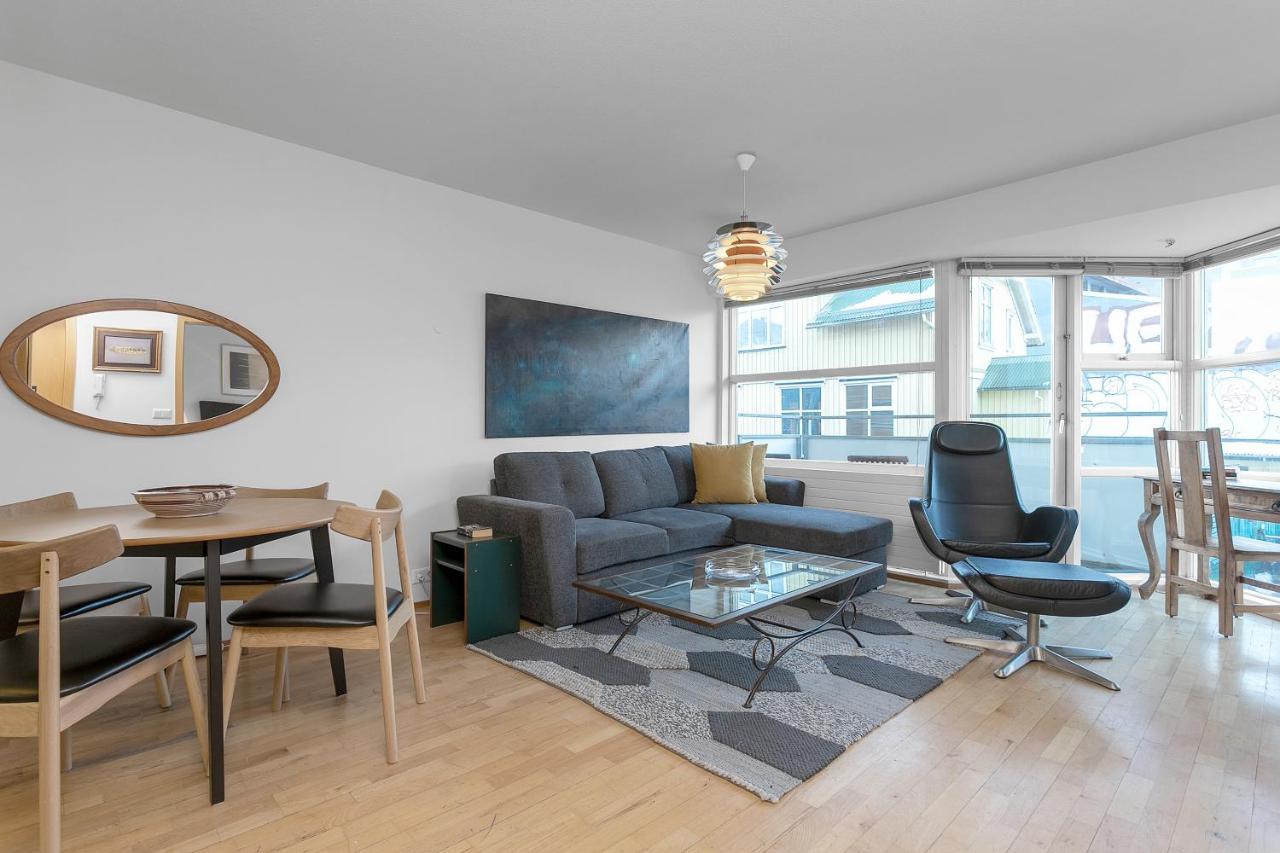 Charming One-Bedroom Apartment เรคยาวิก ภายนอก รูปภาพ